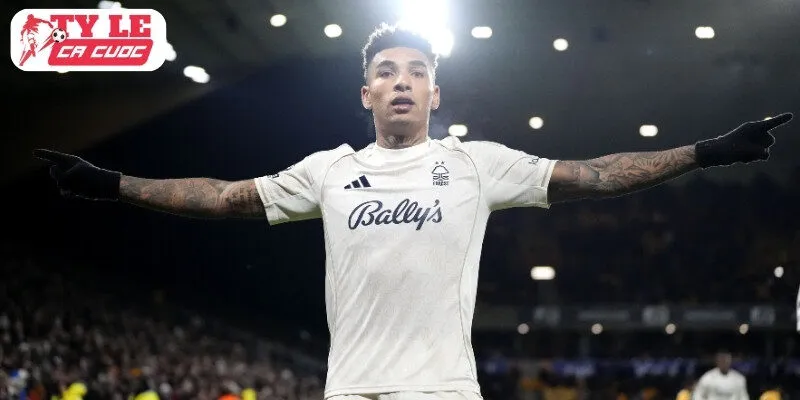 Bàn thắng bị từ chối nhưng Jesus thay đổi cục diện trận đấu