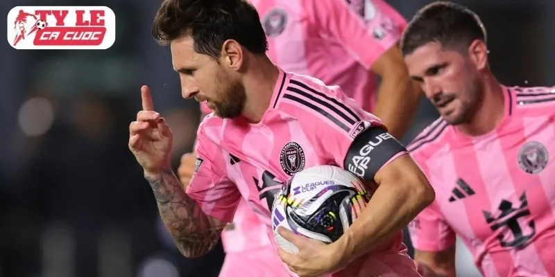 Messi dẫn dắt bằng ảnh hưởng và bản lĩnh